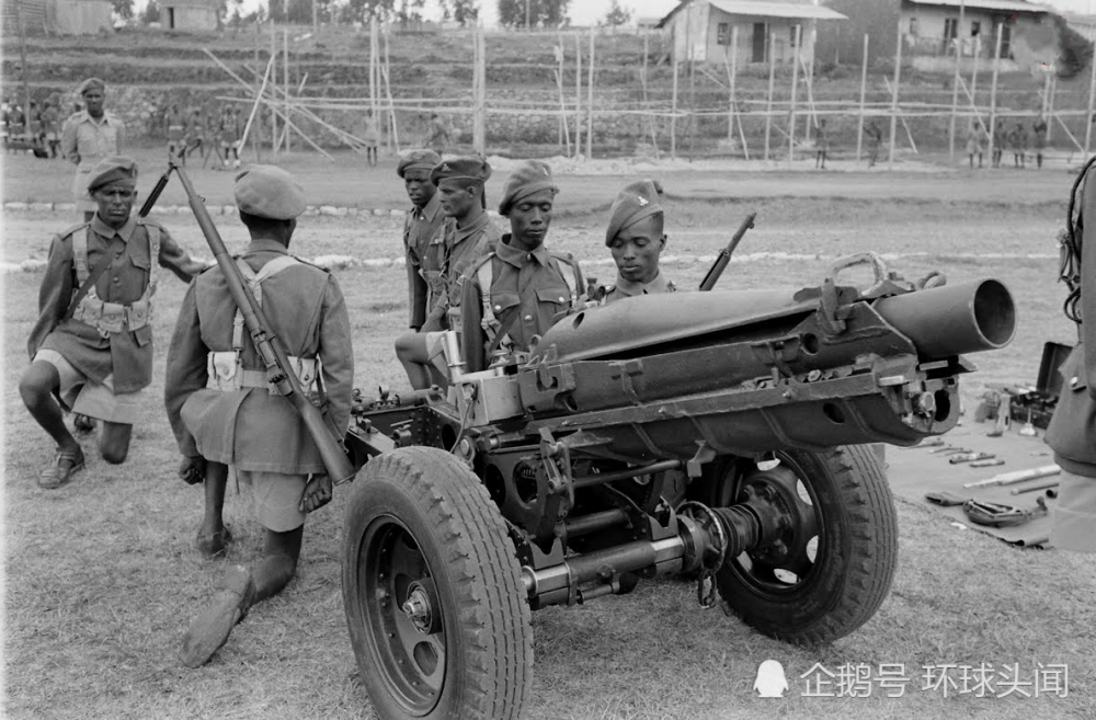 1955年埃塞俄比亚炮兵操作美国山炮,国民党军也曾大量