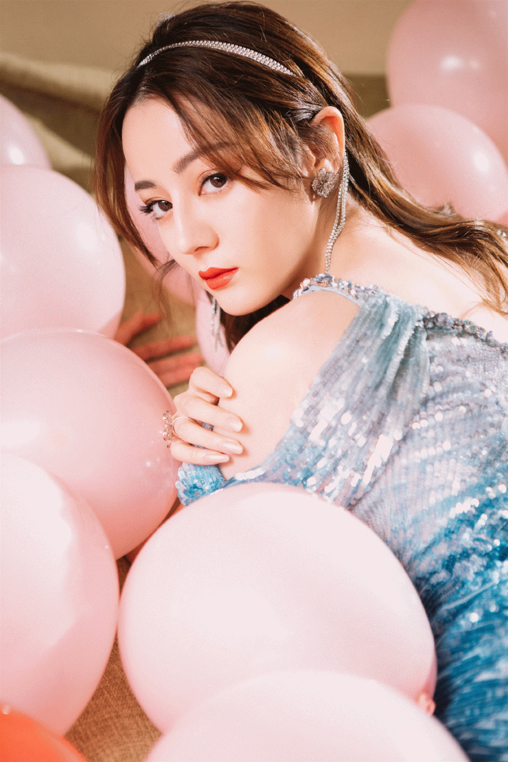 迪丽热巴学angelababy穿