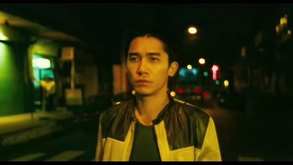 只是他在《可人儿》中的表现,确实不及《春光乍泄》里的梁朝伟.