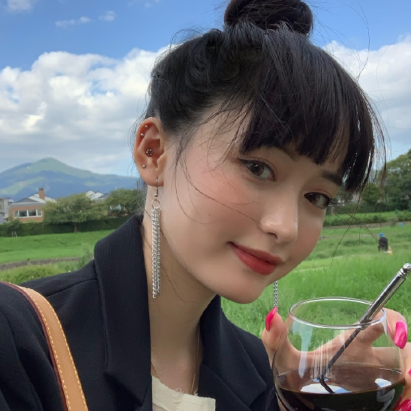 气质优雅少女头像,别有一番韵味,看着赏心悦目