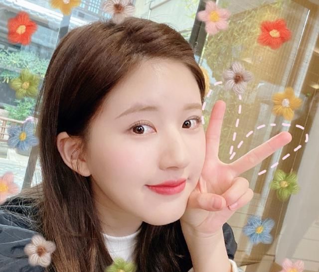 赵露思多种造型拍大片,宝藏女孩究竟能解锁多少种风格