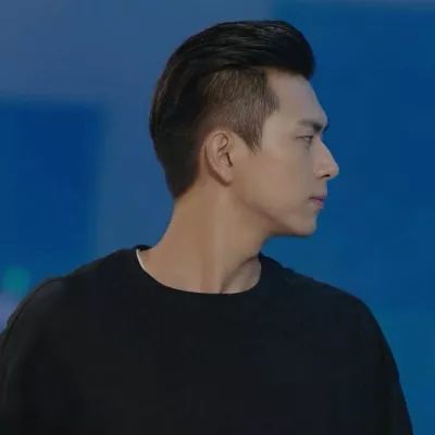 火爆微信甜到爆炸的微信个性情侣头像 佟年韩商言情侣头像一男一女