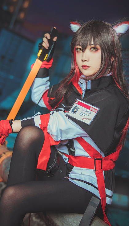 cosplay《明日方舟》德克萨斯,颜值与实力并存的美女