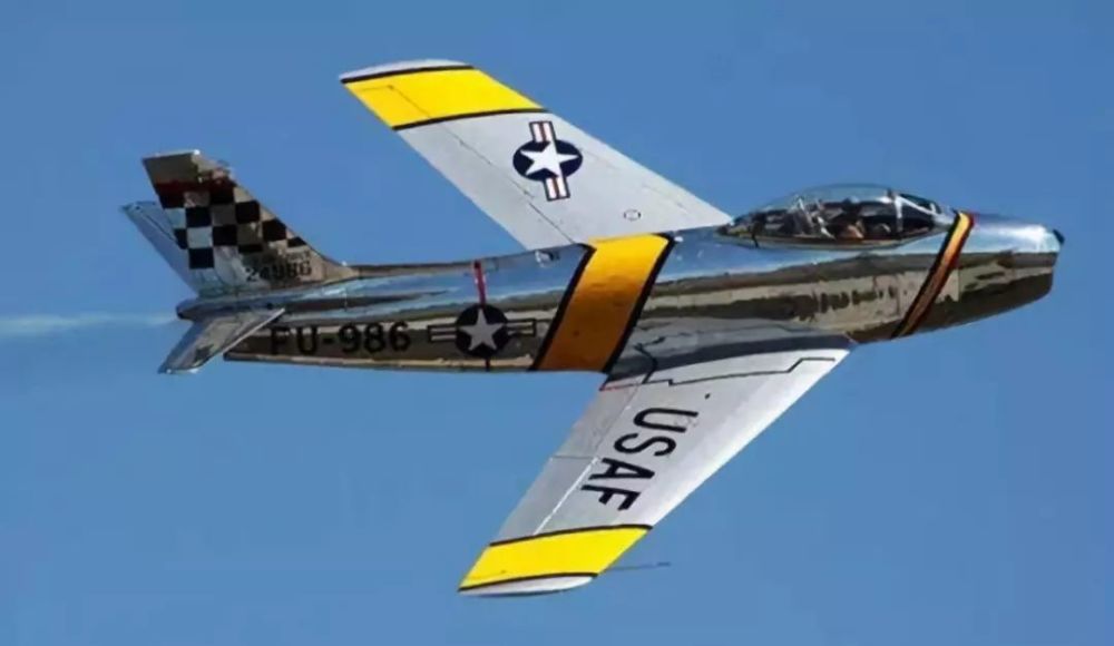 人类第一架超音速战斗机——f-100"超佩刀"战斗机