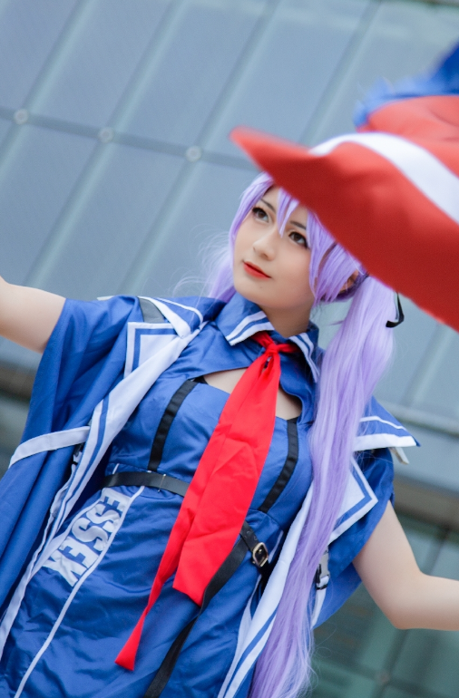 cosplay《碧蓝航线》埃塞克斯,一头紫色头发的姑娘