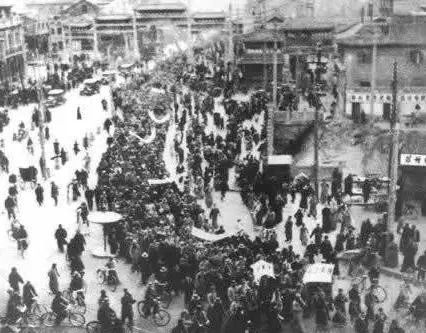 世贸组织首届部长会议举行