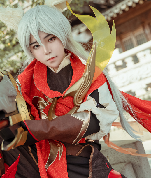 《王者荣耀》百里守约cosplay,小姐姐身穿铠甲英姿飒爽