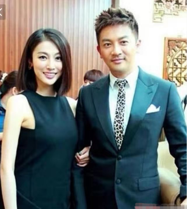苏有朋妻子身份曝光,隐瞒16年终于公开了,网友:原来就