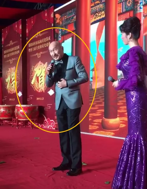 75岁的麦嘉现身商演活动,颜值依旧容颜未老,网友:一根