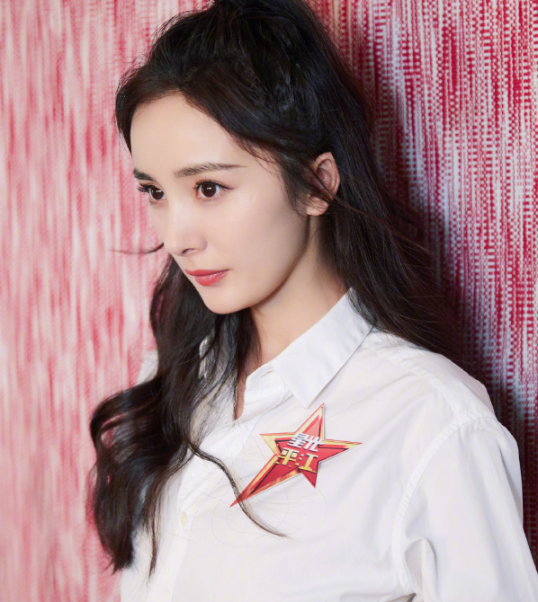 明星杨幂高清图片,有一种独特的魅力,完美诠释仙女气质