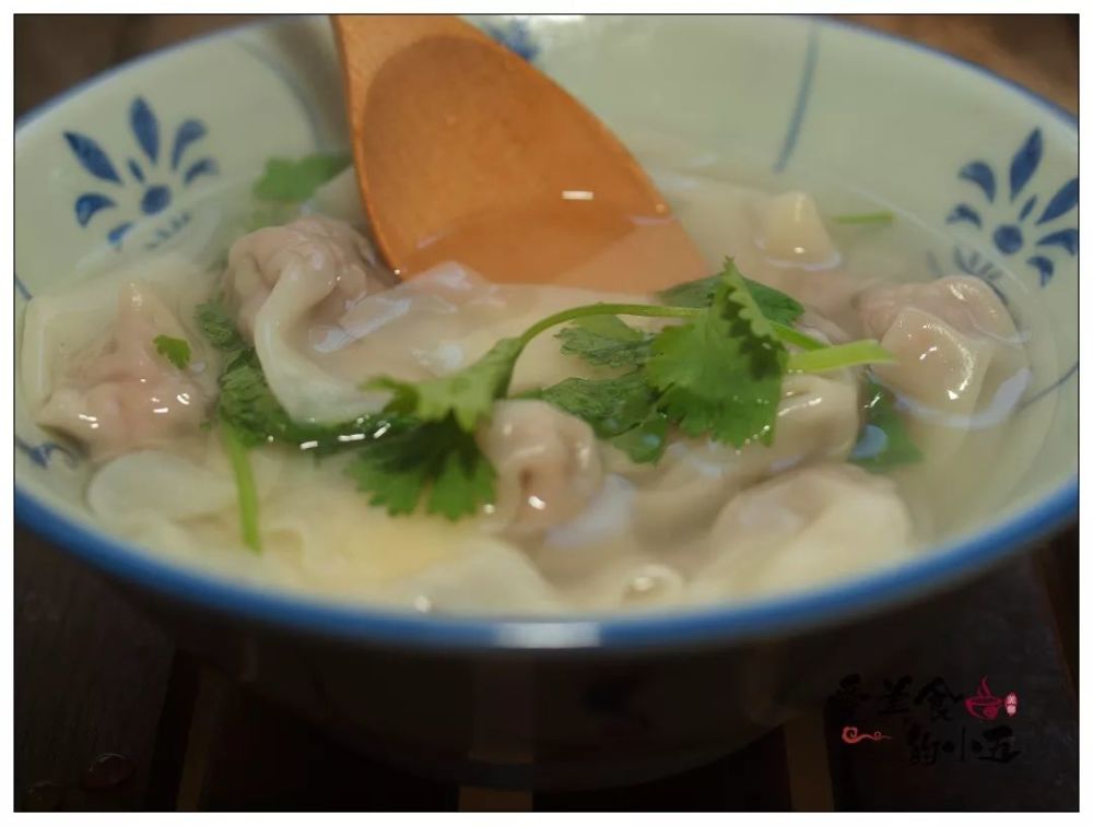 一口一个的牛肉小云吞,冬日里简单的温暖