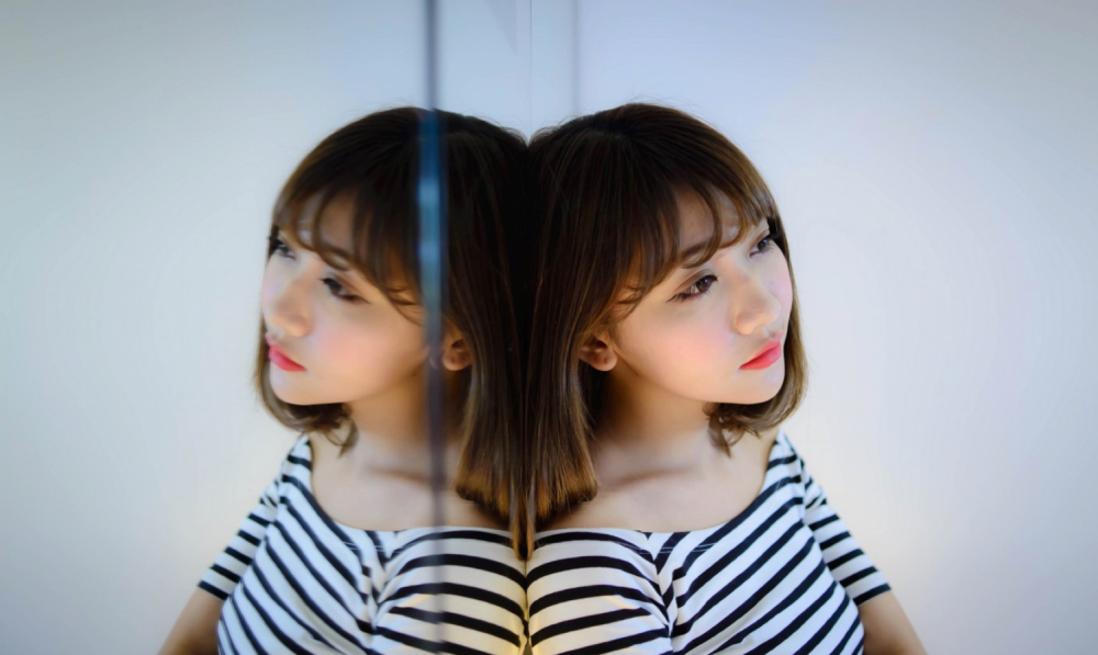 可爱女生壁纸图集,小清新少女组图,身材高挑.