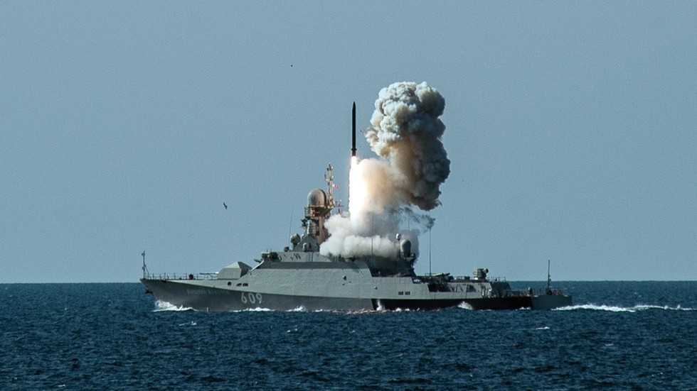俄扩大"口径"与"锆石"导弹战舰数量,并拓展"新物理原理"武器