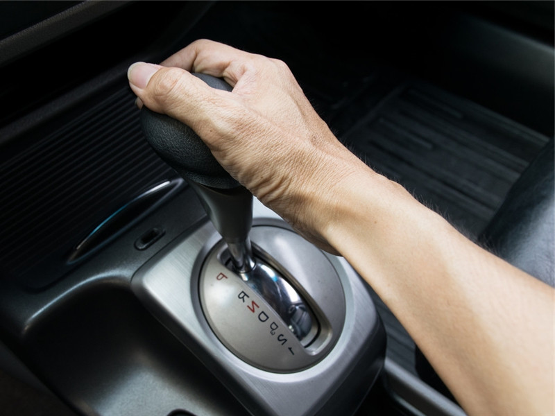 手动挡既麻烦又不舒服,为何不被淘汰?老司机:它可是车