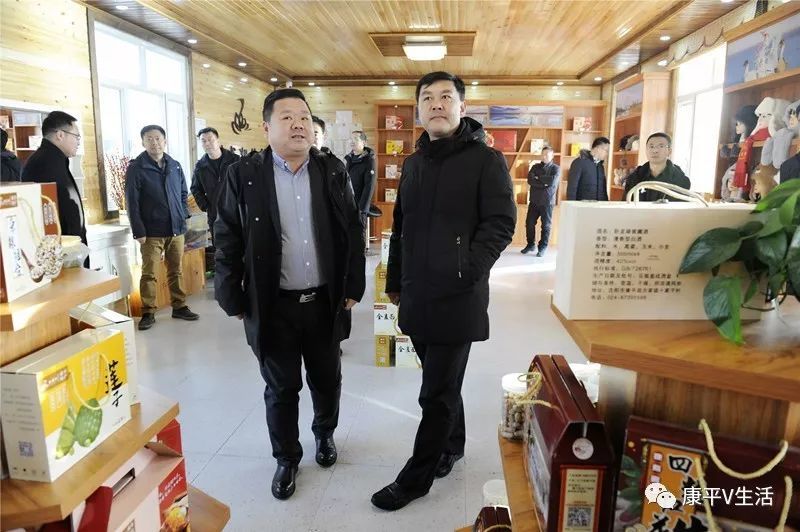 调研,了解情况,今天李旭臣来到了卧龙湖生态保护与行政执法中心