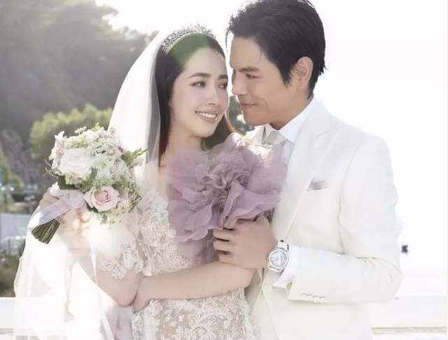 向佐恋爱史大揭秘,应采儿榜上有名,但却只有她