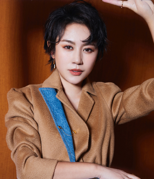 马丽精美写真图片,利落短发,尽显时尚干练