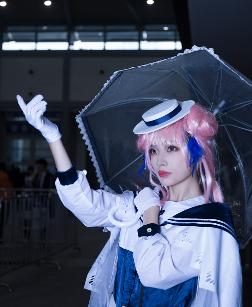 《明日方舟》锡兰cosplay,小姐姐的服装堪称神还原