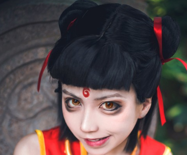 名著人物cosplay哪吒,名著cosplay 《哪吒之魔童降世》cosplay哪吒,莲花池旁的帅气小哥哥