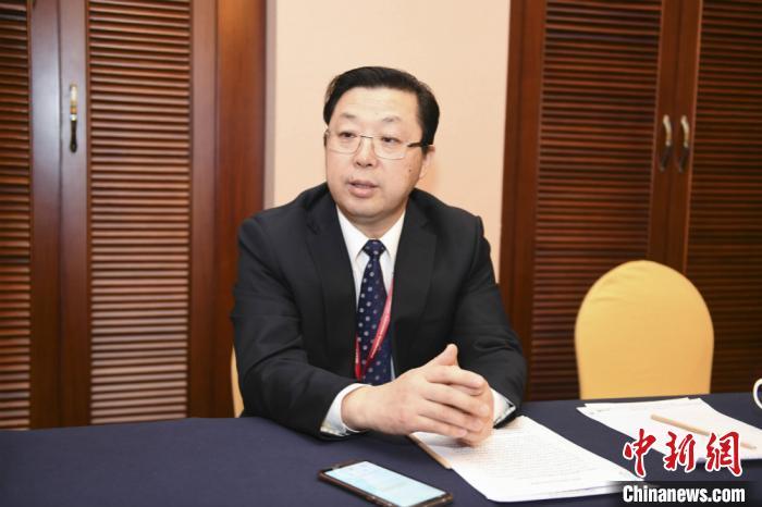 杨华  摄