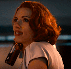 从黑寡妇和浩克/布鲁斯班纳的关系,融合了母性/恋人的双重.