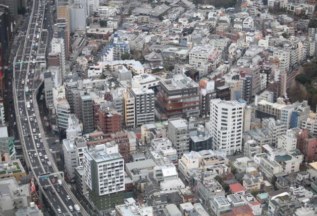 俯视世界人口密度最大的城市之一——日本东京,感觉很