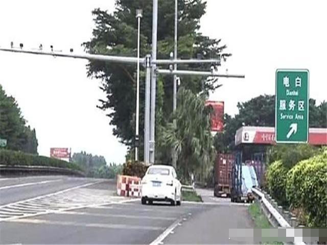 沈海高速,违章,压线,车主,高速公路,监控摄像头