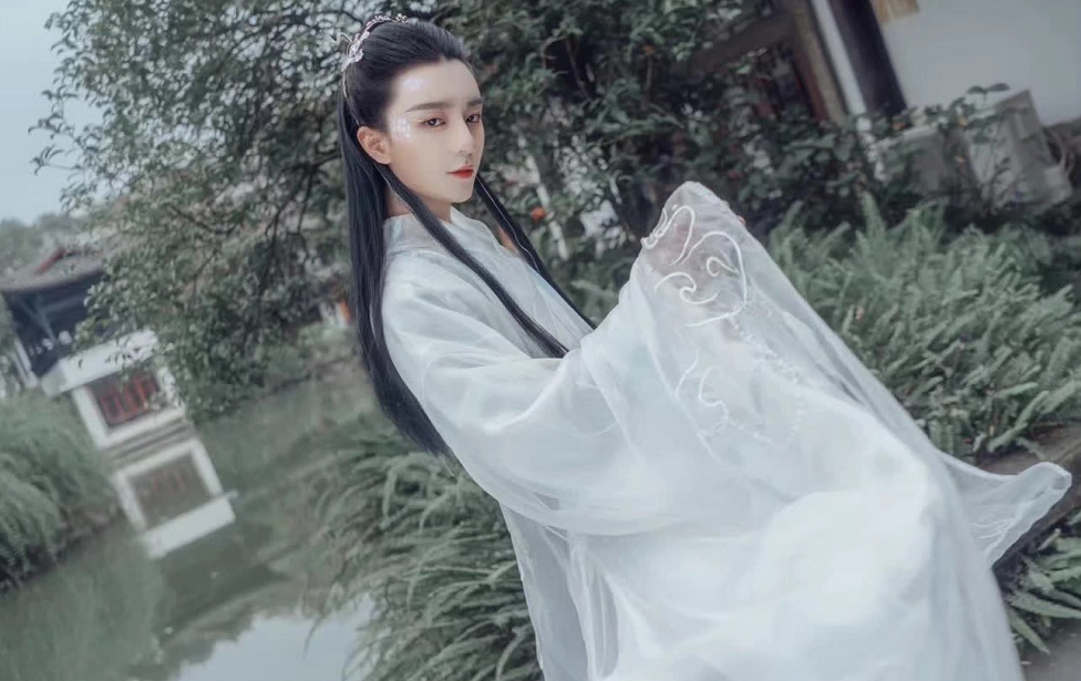 汉服圈4大男神:句芒温柔干净,鹤川秀气,看到他老公我先叫了