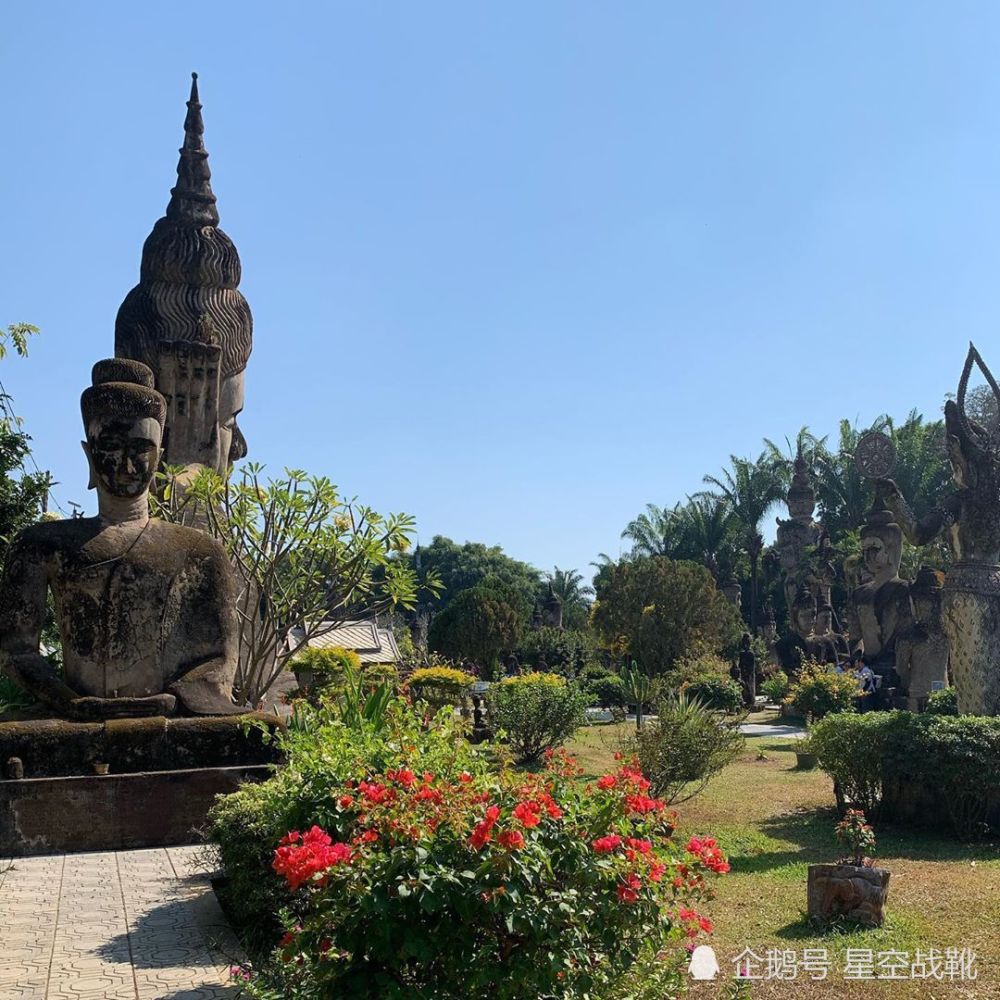 老挝政府把它作为旅游景点和公园营运. 老挝香昆寺