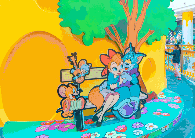 临走的时候 阿lam还在商场其他角落发现 tom&jerry 简直萌翻我了!