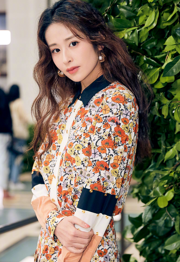 颖儿精美壁纸,清纯漂亮,原生态的气质女神