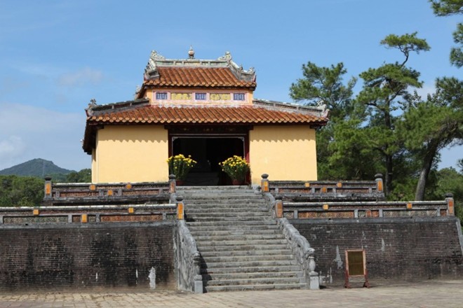 元朝皇陵没发现,明朝皇陵没人盗,清朝皇陵却无一幸免