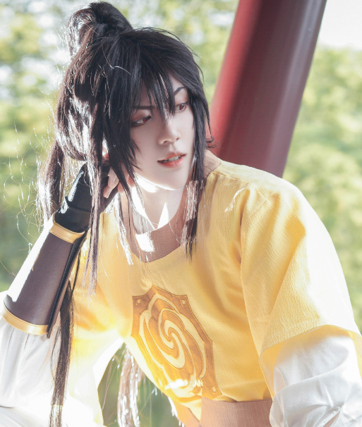 《魔道祖师》薛洋cos,金星雪浪袍清爽帅气-天天快报