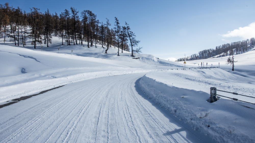 新疆禾木冬季雪景高清壁纸精选,景色宜人,美不胜收