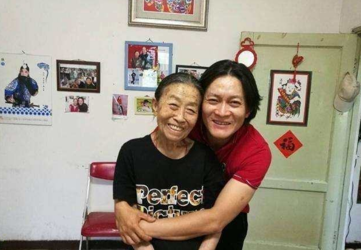 还在喊老戏骨张少华"丑娘",看到她年轻时的照片,宅男女神