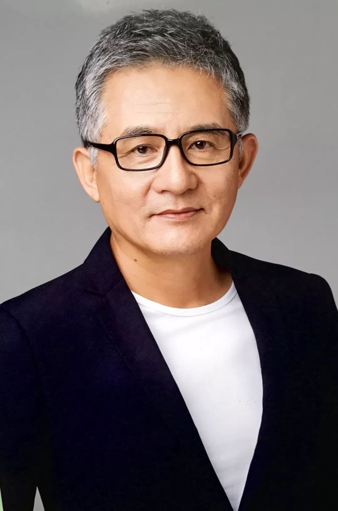 评委:王小列