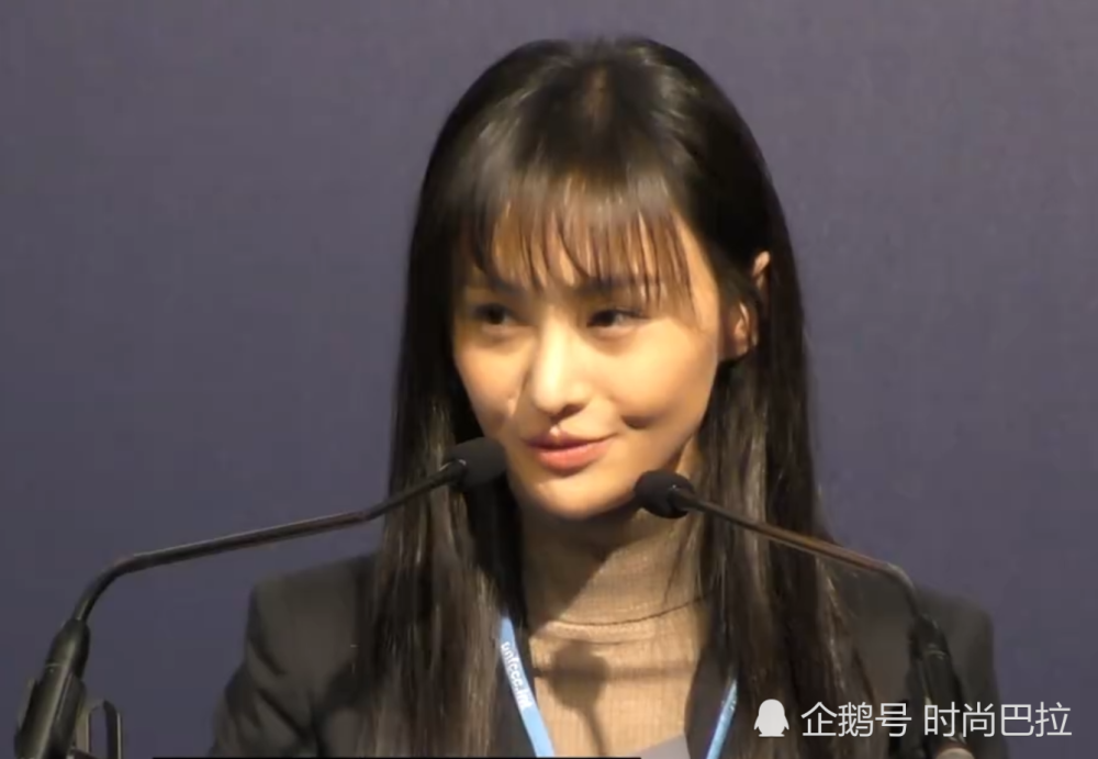 郑爽这次终于不化妆了,但是相貌"大变样",难道素颜就是娱乐圈的照妖镜