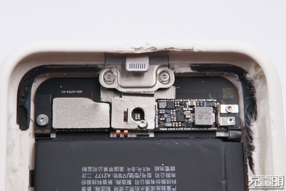 开箱拆解:苹果官方iphone 11智能电池壳