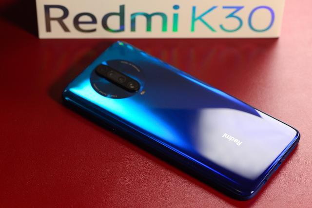 红米k30开箱,120hz屏幕不闪,自动加字幕功能真香