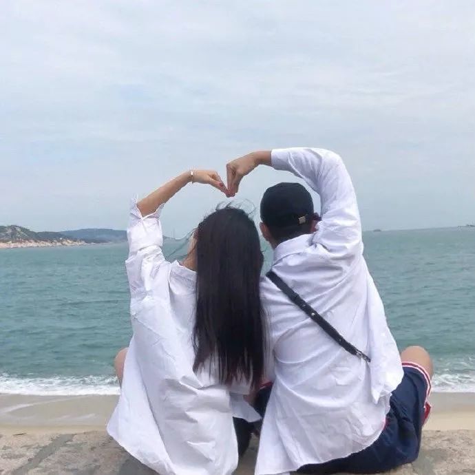 唯美浪漫情侣头像 把你藏进我梦里 天亮也带不走你