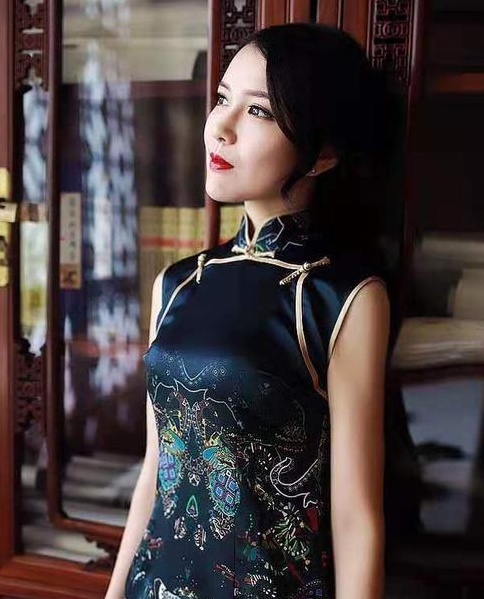 真正适合穿旗袍的女人,身上有这样3个"特征",美得高级