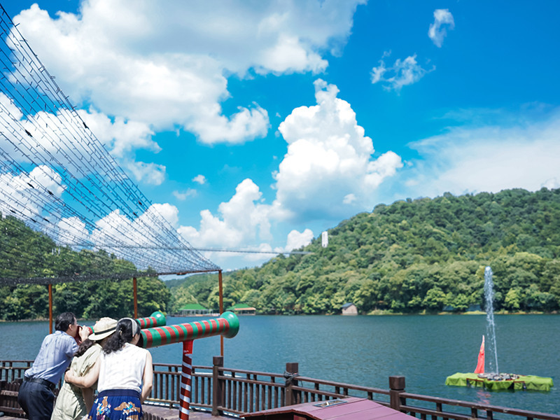 暖冬长沙好去处,石燕湖酒景游玩指南,还有浪漫花伞灯海等着你!