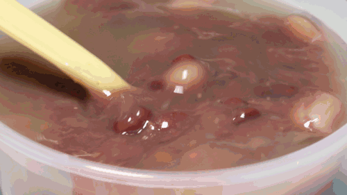 用料-- 花生米,油,陈醋,生抽,香菜