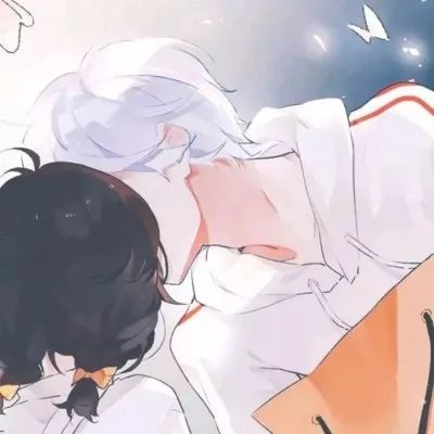 一组画风超华丽的动漫情侣头像:人生孤独,互为慰藉
