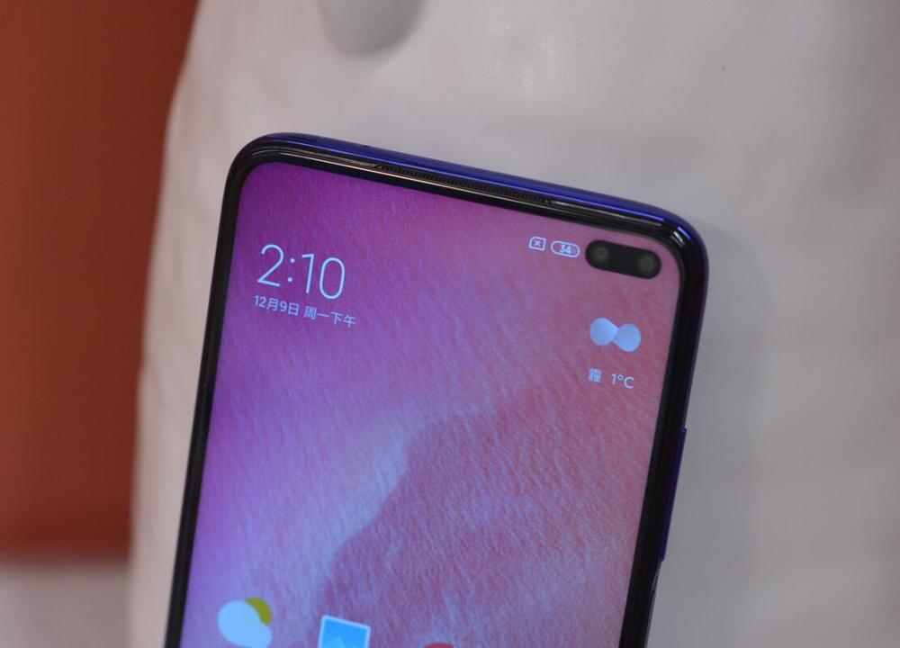 redmi k30京东的一个差评引发热议!边框缝隙大网友质疑贴膜