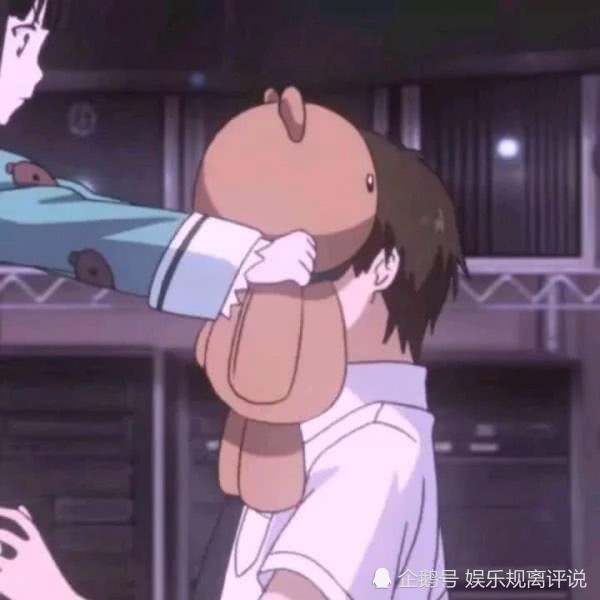 超火"动漫风"双人情侣头像:月色已不在温柔,静谧的夜留下淡淡回忆
