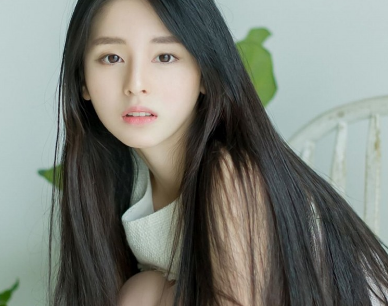 仙气文艺小姐姐,优雅知性美丽女人味,简单又随性气质出众
