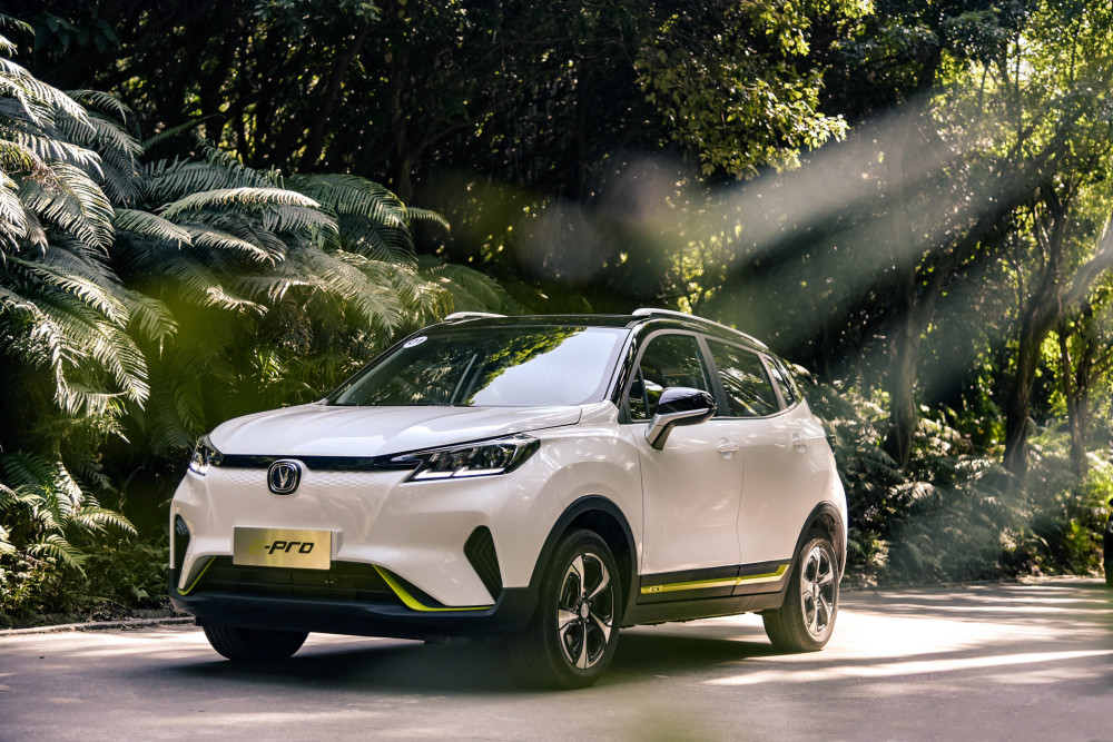 包括长安新能源车型e-pro,2020款传祺gs3,新款宝马x4,全新沃尔沃s60等