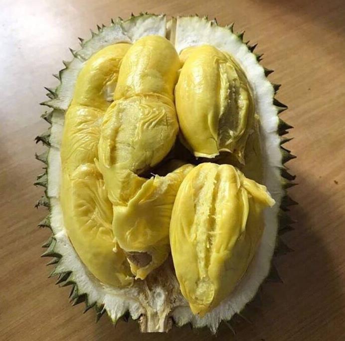 买榴莲时,记住这个3个诀窍,保证你挑出来的榴莲皮薄肉厚