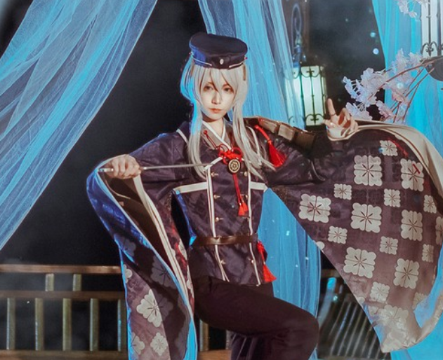 《刀剑乱舞》cosplay白山吉光,动作帅气的优雅小伙